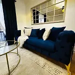 Modern 2 Bedroom Ground Floor Near Centre גלאזגו