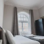 O2 Spacious Hideaway גלאזגו