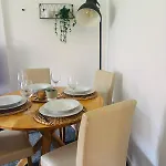 דירה Modern Ground Floor 2 Bed Secure Parking & Perfect For City- Celticemirates Stadium *