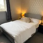 Likewise Modern Two Bedrooms For 4 In Area *