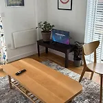 Executive Riverside With Workspace & Fast Wifi גלאזגו