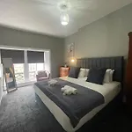 Apartman The West Nest For Six - Pass The Keys Glasgow