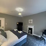 The West Nest For Six - Pass The Keys *