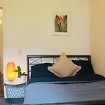 Modern Ground Floor 2 Bed Secure Parking & Perfect For City- Celticemirates Stadium *