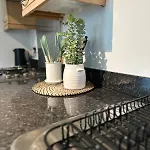 Modern 2 Bedroom Ground Floor Near Centre Daire Glasgow