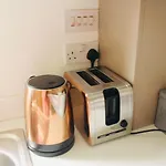 Modern Ground Floor 2 Bed Secure Parking & Perfect For City- Celticemirates Stadium Apartman Glasgow