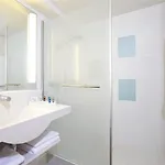 호텔 Novotel Centre 4*
