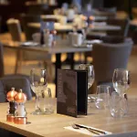 Отель Doubletree By Hilton