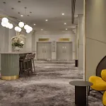 Hilton Отель 4*