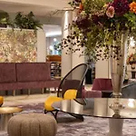 Отель Hilton