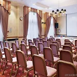 هوليداي إن غلاسكو تياترلاند فندق 4*