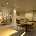 מלון Travelodge 2*