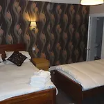 Sandyford Otel
