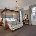 Sherbrooke Castle 4* גלאזגו