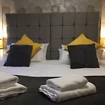Scotstoun 1 Bed Flat Apartman *