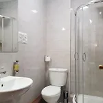 Crosshill House Hotel Glasgow