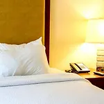 Travelodge Braehead מלון גלאזגו