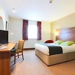 Premier Braehead Hotel 3*