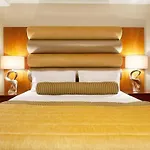 Carlton George 4* Glasgow