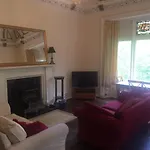 Newhall Apartman