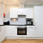 Dreamhouse St Vincent Street * Glasgow