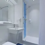 Hotel Travelodge Airport 3*