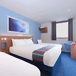 Travelodge Airport Hotel 3*