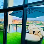Centre - The Penthouse With Riverviews - Daire Glasgow