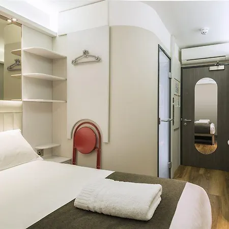 Point A Otel Glasgow