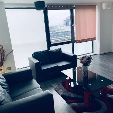 Appartamento Immaculate 2-bed In Heart Of *