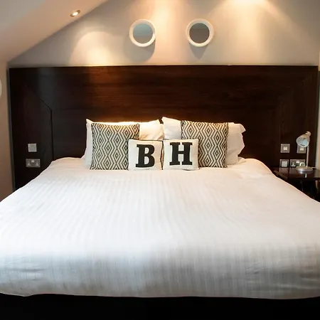 The Boat House Hotel