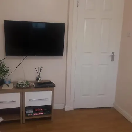 My House Barrowland A With Free Parking Apartment *