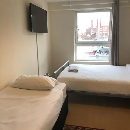 Wallace Budget Glasgow