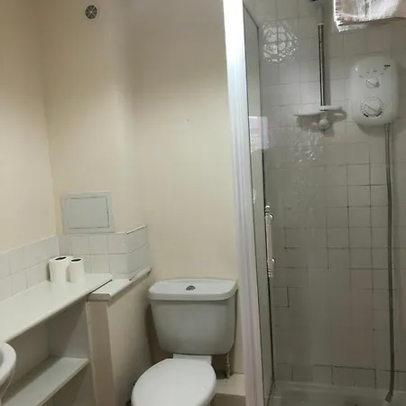 Wallace Budget Country house Glasgow