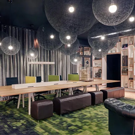 Citizenm