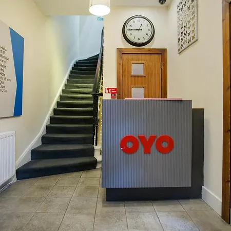 Oyo The Ivory 2* Glasgow