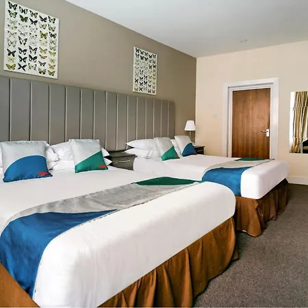 Oyo The Ivory Hotel
