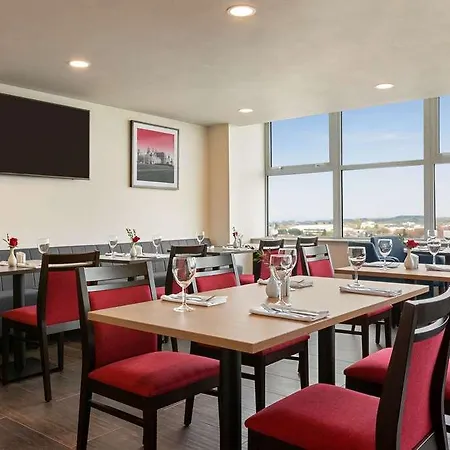Ramada By Wyndham East Kilbride