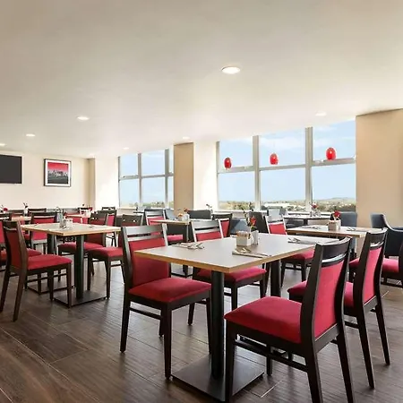 Hotel Ramada By Wyndham East Kilbride Glasgow