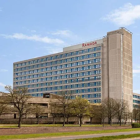 Ramada By Wyndham East Kilbride Hotel