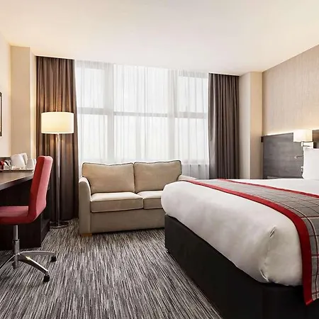 Ramada By Wyndham East Kilbride 3*
