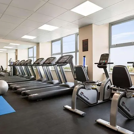 Hotel Ramada By Wyndham East Kilbride Glasgow