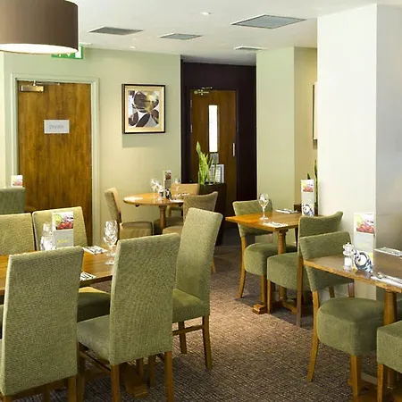 Premier - George Square 3*