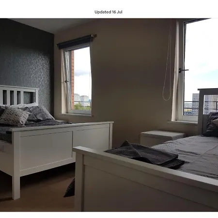 Fabulous Two Bed In Centre Glasgow