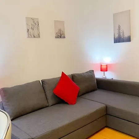 Cozy Nights - Ibrox Street Apartment