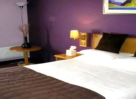 Hotel Crowwood And Alba Restaurant