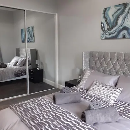 Modern Centre * Glasgow