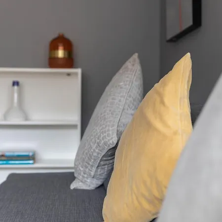 Merchant Modern 1 Bed Executive Flat Apartment