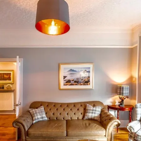 Villa Warm And Welcoming Perfect From Clydebank