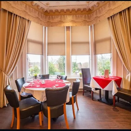 The Redstones & Restaurant 东基尔布赖德
